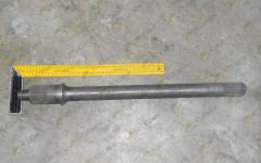 Вал проходной среднего моста HOWO L=680 мелкий шлиц AZ9761321010