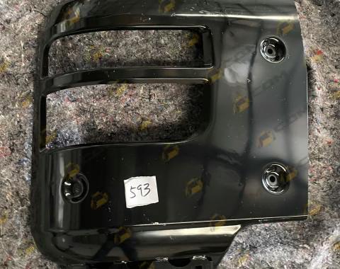 Бампер левая часть черная  SITRAK 711W41610-5621